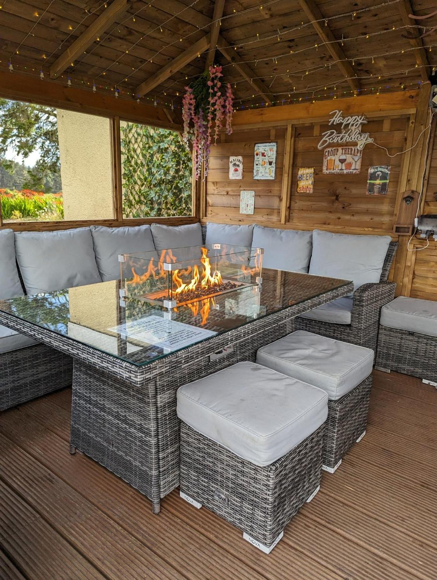 Finn Village "Mountain View Cottage" Private Garden, 9-Seater Hot Tub, Firepit & Pizza Stove Drymen Bagian luar foto